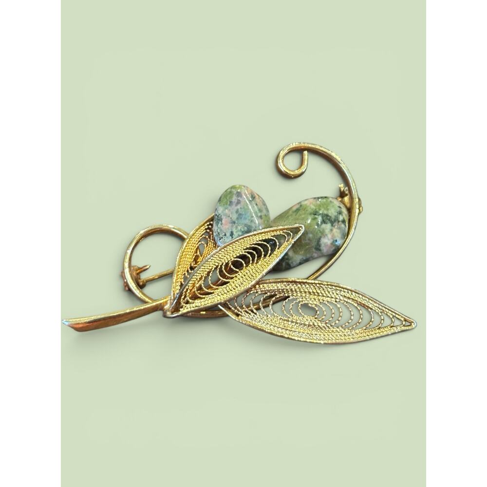 Filigree Leaf Stone Brooch Mid Century Gold Swirl Modernist Pin